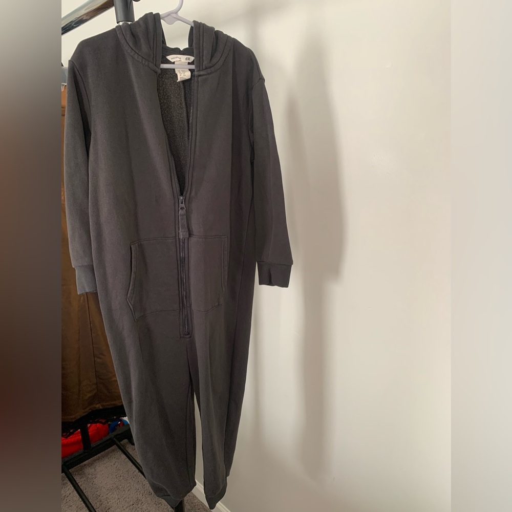 H&M Footless One Piece with hoodie - 5T/6